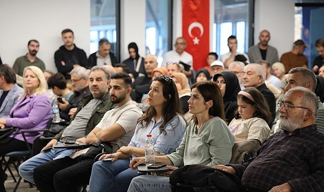 Mete Yarar, Kocaeli Kitap Fuarı’nda konuştu; “Bugün gelinen nokta Türkiye’yi savaştan koruyor”